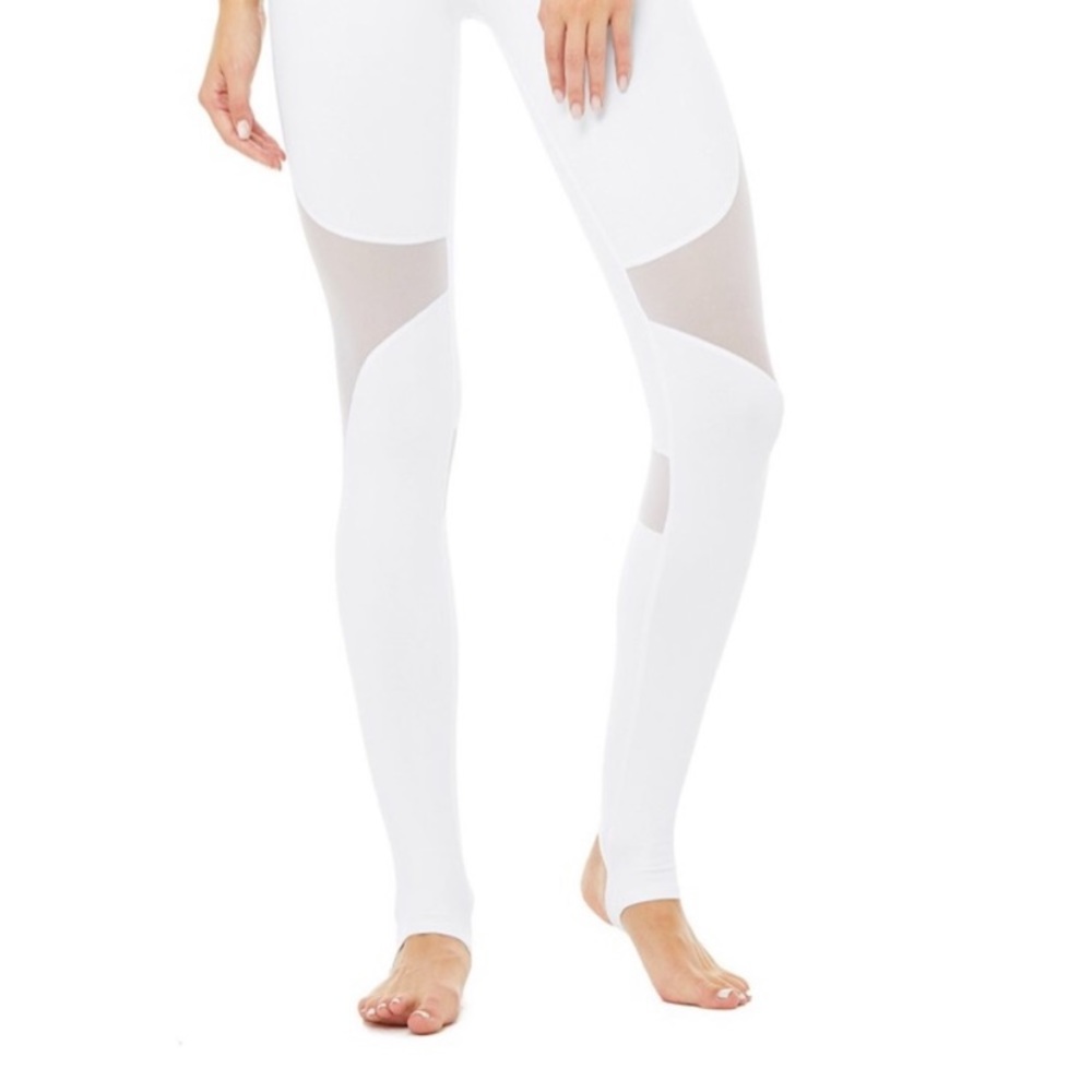 Alo Yoga Coast leggings in white